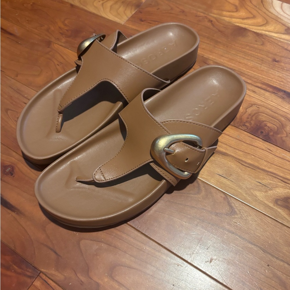 AEROSOLES Brown and Gold Sandals with Minimalist Design - Picture 4 of 7